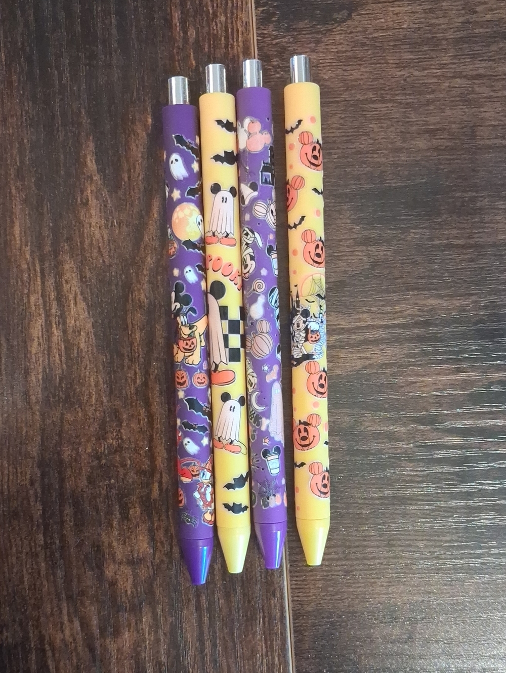 4 Disney Halloween Pen Set!!
